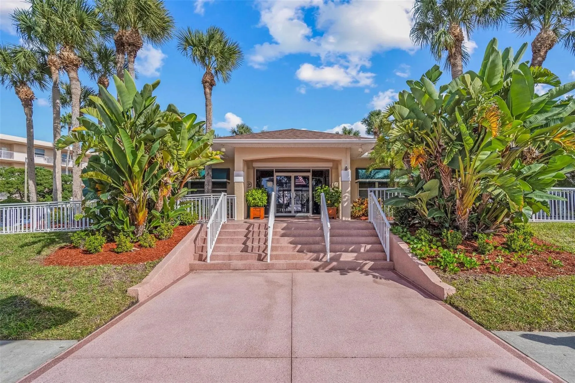 6555 99th Way N St Petersburg FL 33708