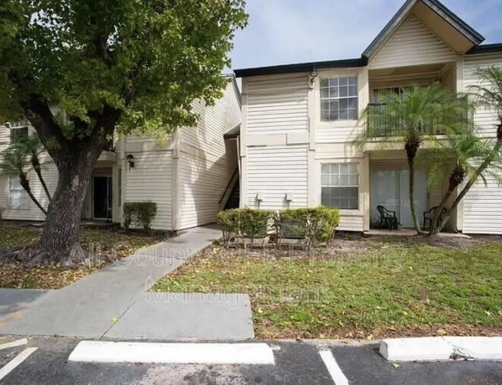 1956 Lake Atriums Circle Orlando FL 32839
