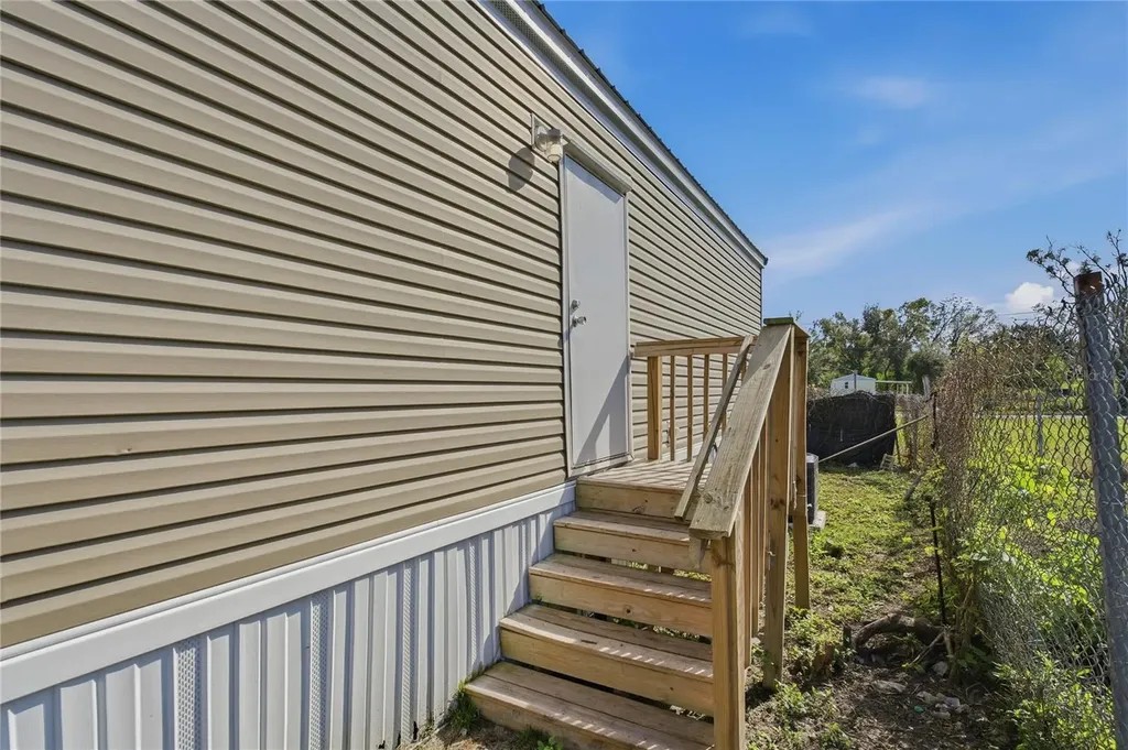 126 2nd Street Winter Haven FL 33880