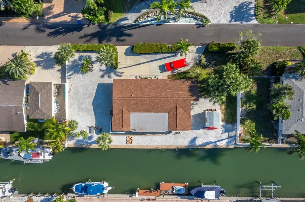 691 Tarawitt Drive Longboat Key FL 34228