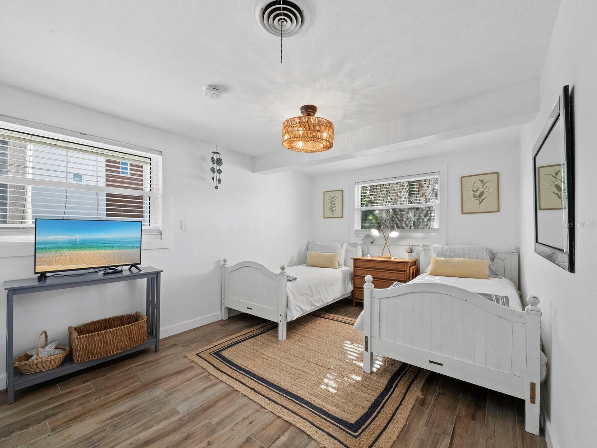 691 Tarawitt Drive Longboat Key FL 34228