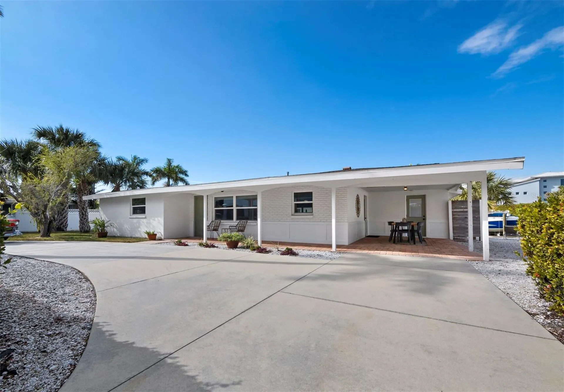 691 Tarawitt Drive Longboat Key FL 34228