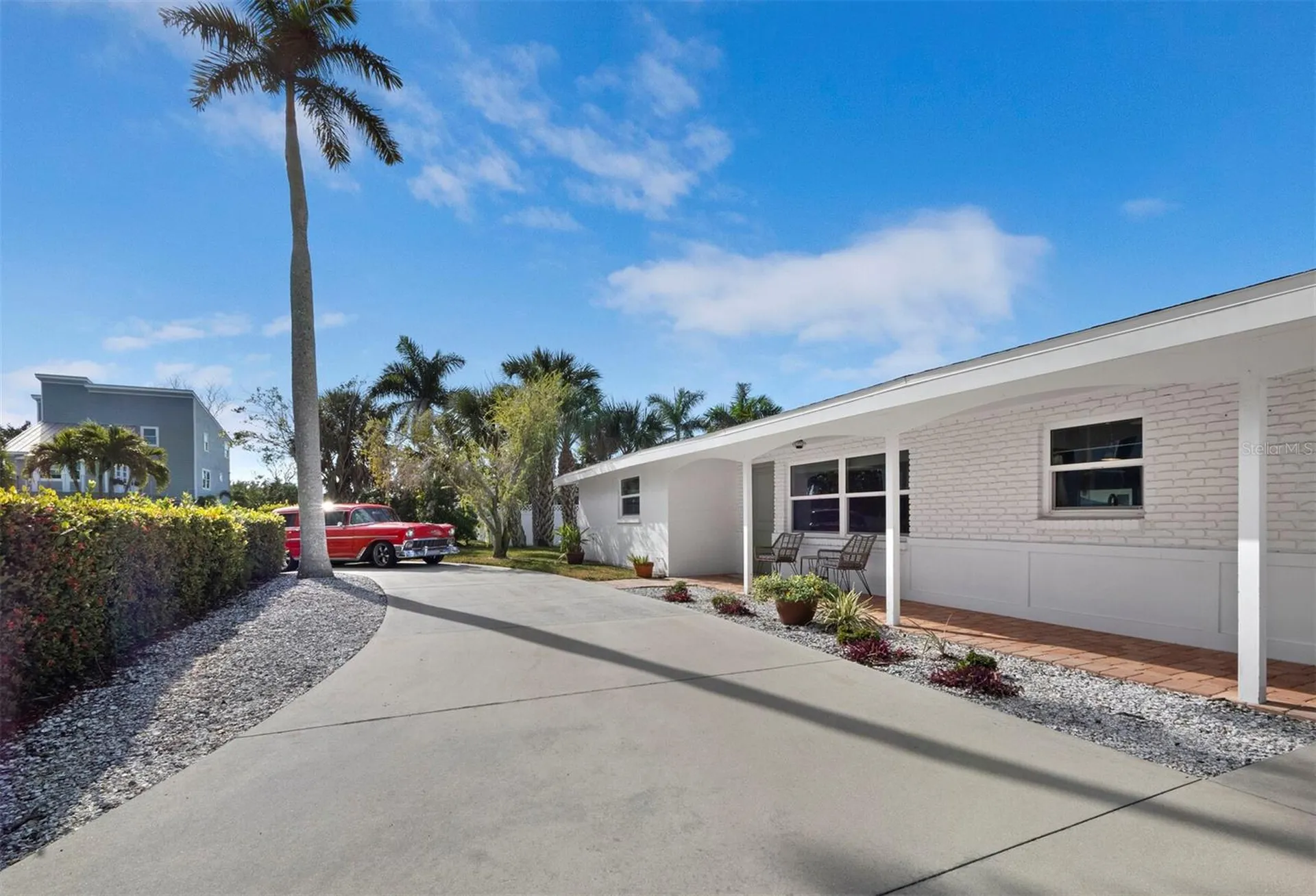 691 Tarawitt Drive Longboat Key FL 34228