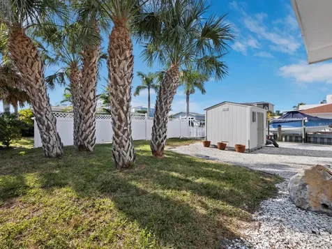 691 Tarawitt Drive Longboat Key FL 34228