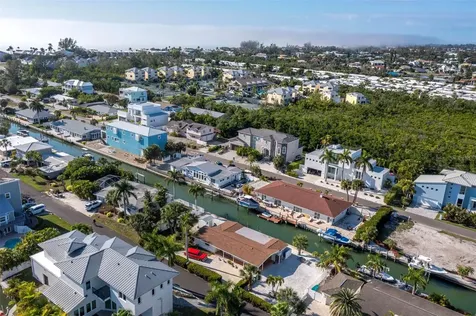 691 Tarawitt Drive Longboat Key FL 34228