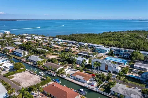 691 Tarawitt Drive Longboat Key FL 34228