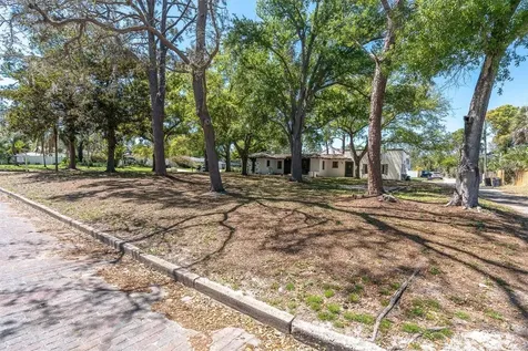 6201 11th Avenue S Gulfport FL 33707