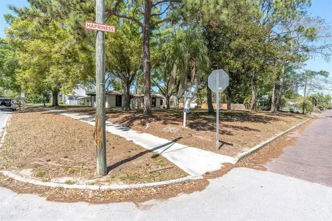 6201 11th Avenue S Gulfport FL 33707