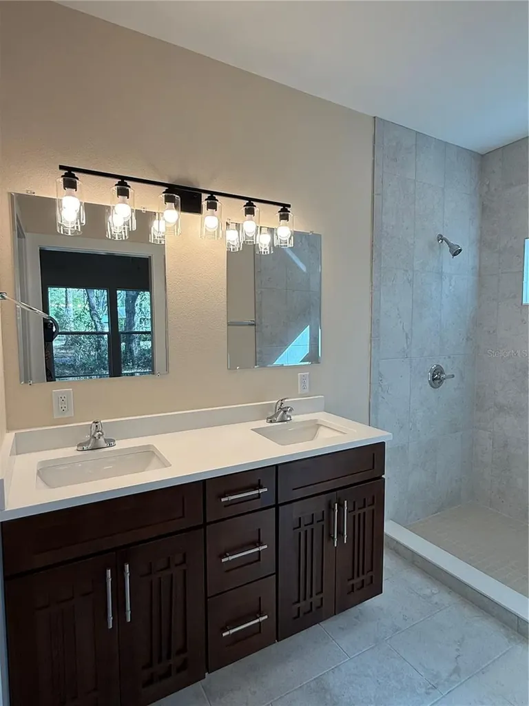 4409 NW 31st Avenue Gainesville FL 32606