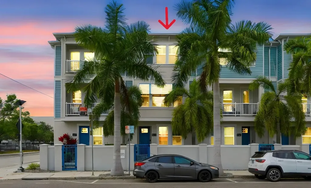 262 8th Street N St Petersburg FL 33701