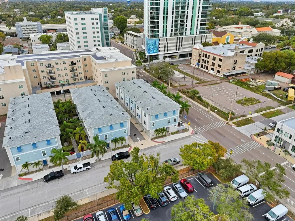 262 8th Street N St Petersburg FL 33701