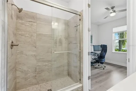 262 8th Street N St Petersburg FL 33701