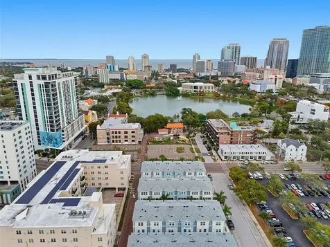 262 8th Street N St Petersburg FL 33701