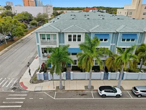 262 8th Street N St Petersburg FL 33701