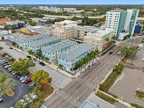 262 8th Street N St Petersburg FL 33701
