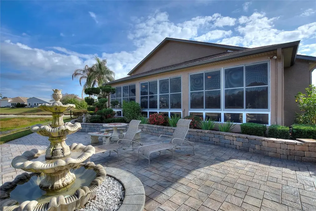 370 Meandering Way Polk City FL 33868