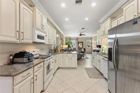 370 Meandering Way Polk City FL 33868
