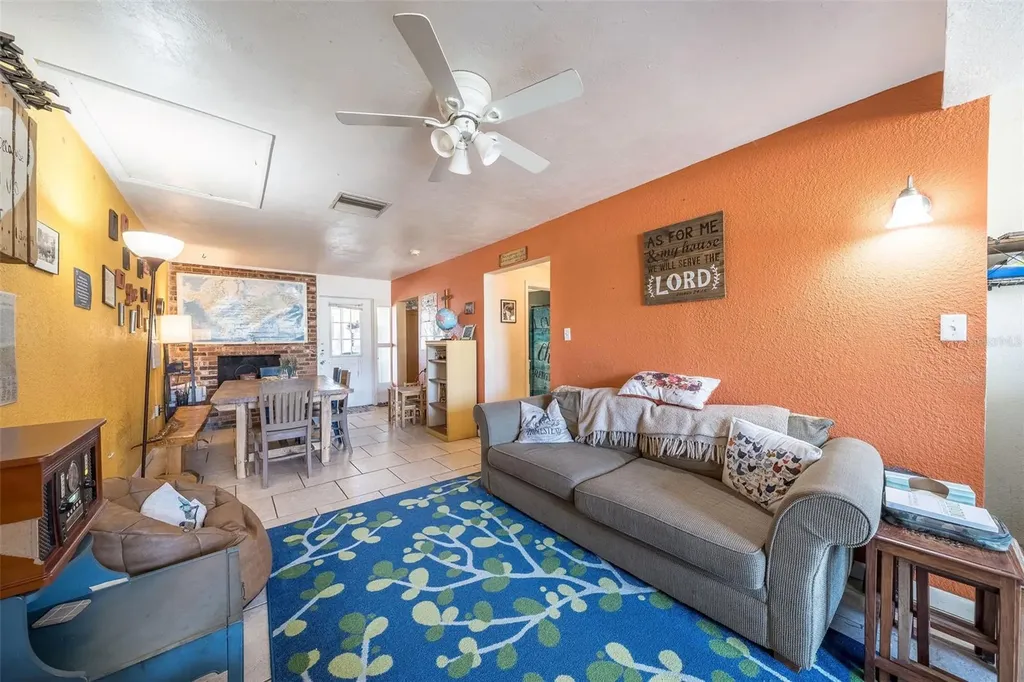 708 N Saint Clair Abrams Avenue Tavares FL 32778