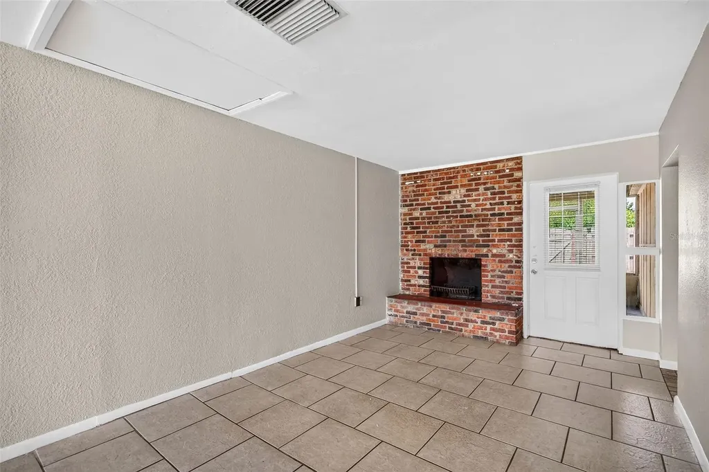 708 N Saint Clair Abrams Avenue Tavares FL 32778