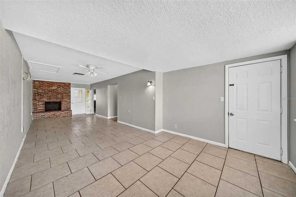 708 N Saint Clair Abrams Avenue Tavares FL 32778