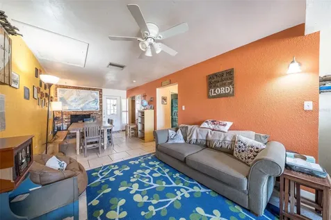 708 N Saint Clair Abrams Avenue Tavares FL 32778