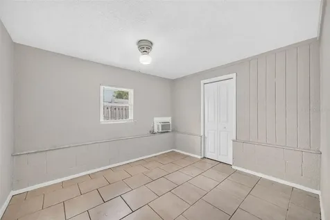 708 N Saint Clair Abrams Avenue Tavares FL 32778