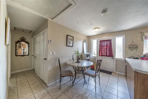708 N Saint Clair Abrams Avenue Tavares FL 32778