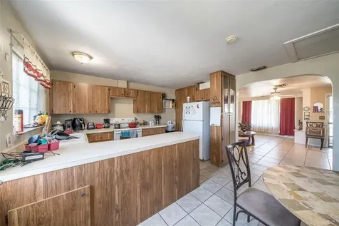 708 N Saint Clair Abrams Avenue Tavares FL 32778