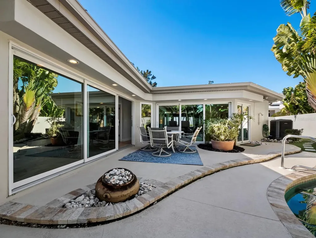 1186 Westway Drive Sarasota FL 34236