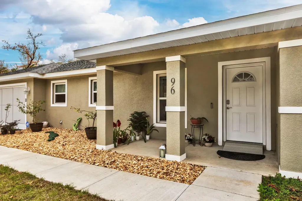 96 Fisher Way Trail Ocklawaha FL 32179