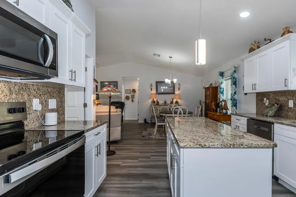 96 Fisher Way Trail Ocklawaha FL 32179