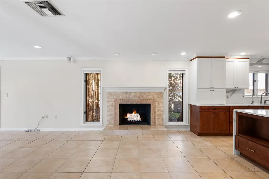 1249 Lake Point Drive Lakeland FL 33813