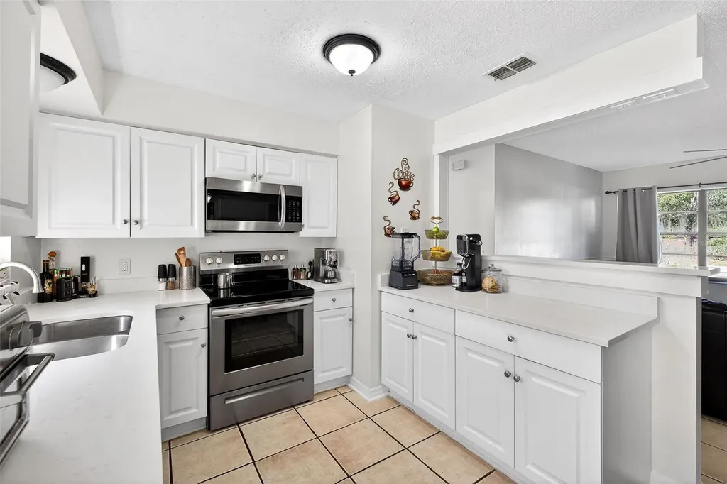 1747 Bonneville Drive Orlando FL 32826