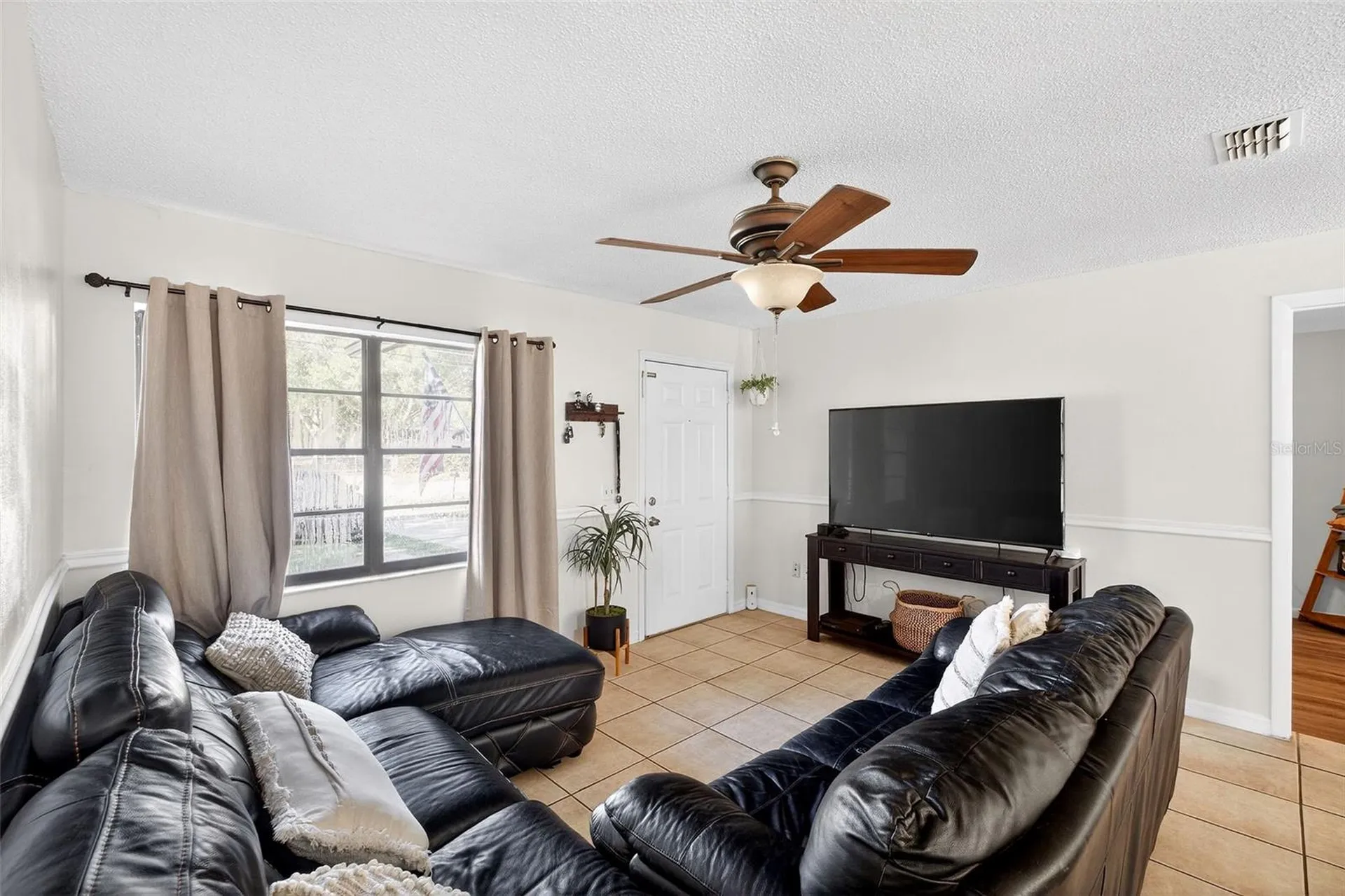 1747 Bonneville Drive Orlando FL 32826