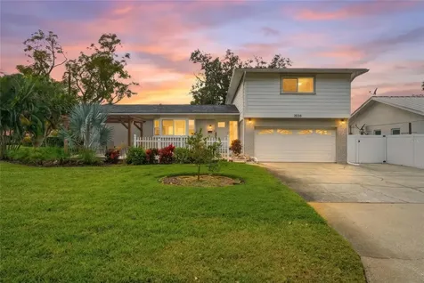 7035 14th Street S St Petersburg FL 33705