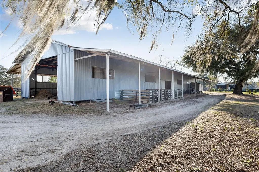 815 SE 145th Street Summerfield FL 34491