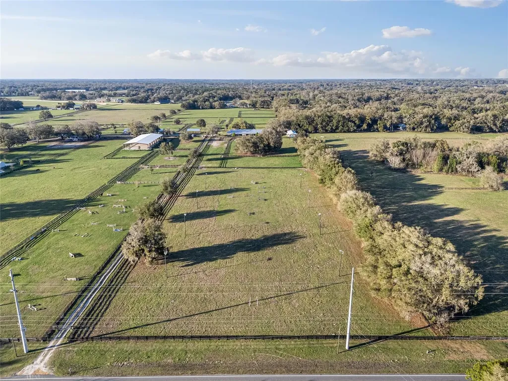 815 SE 145th Street Summerfield FL 34491