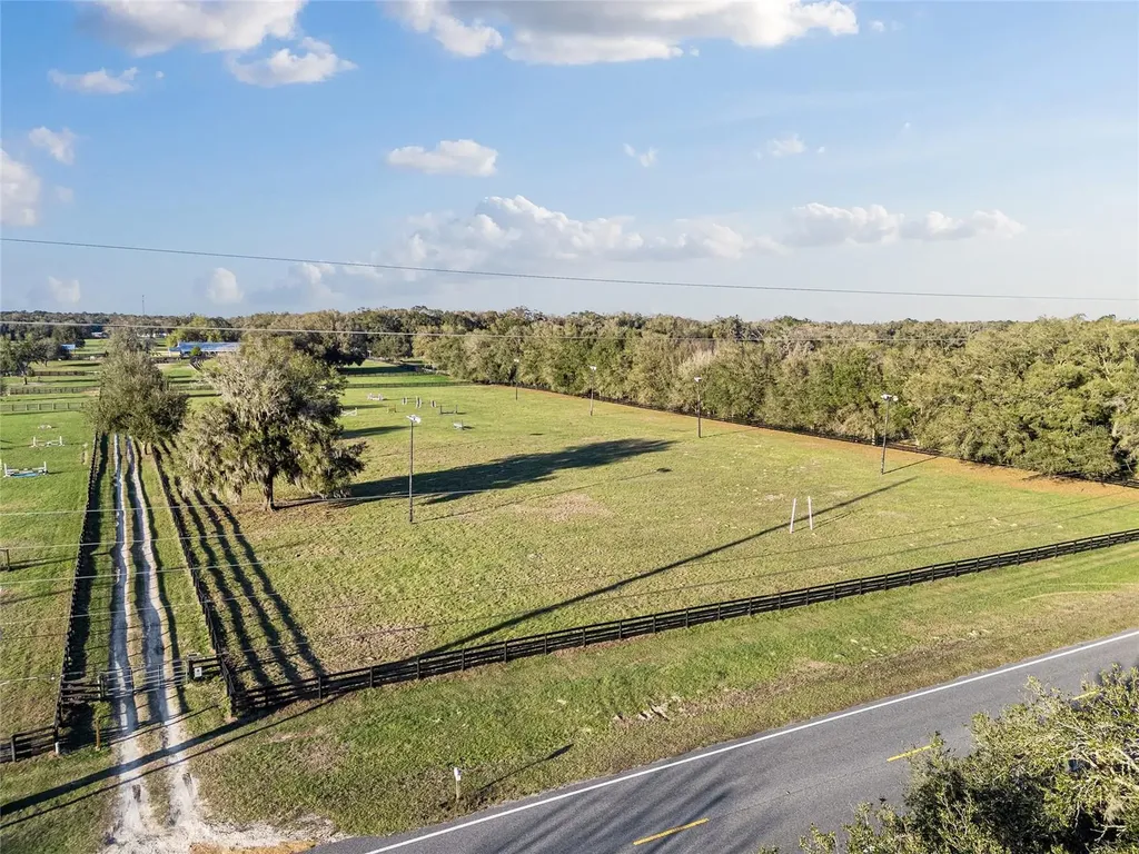 815 SE 145th Street Summerfield FL 34491