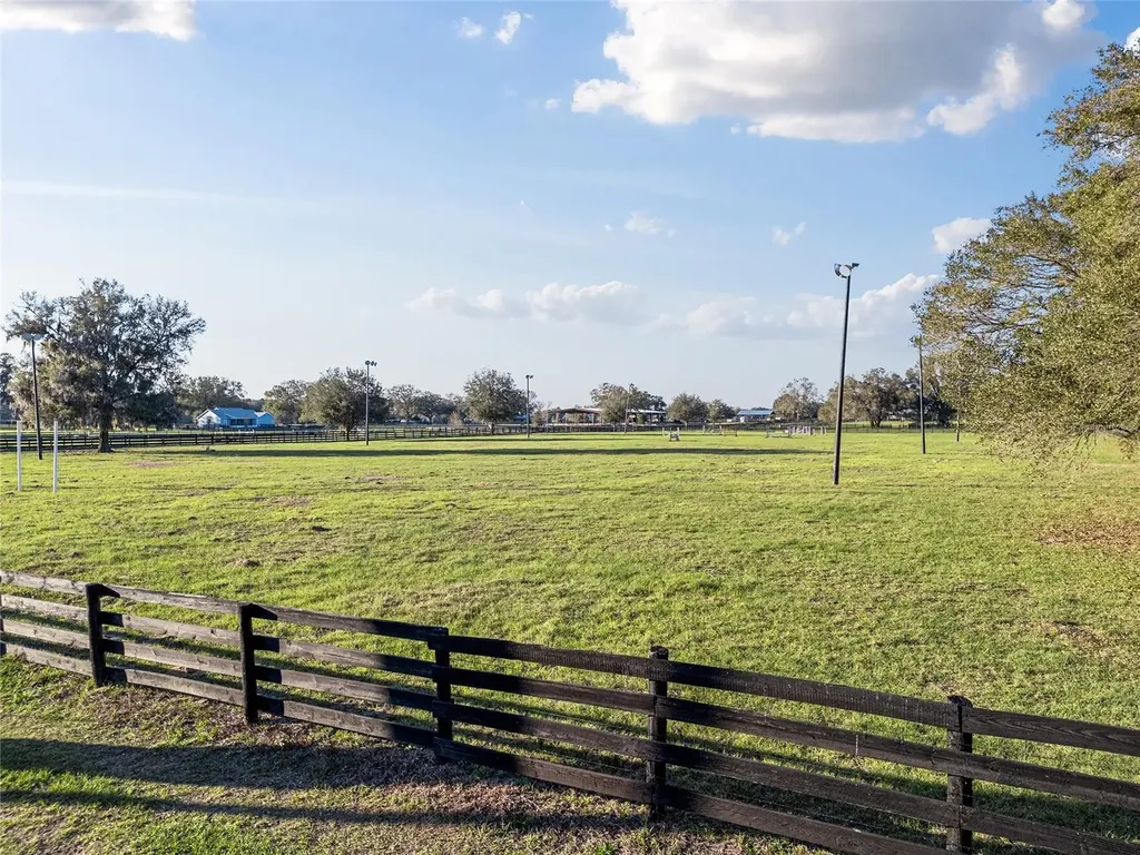 815 SE 145th Street Summerfield FL 34491