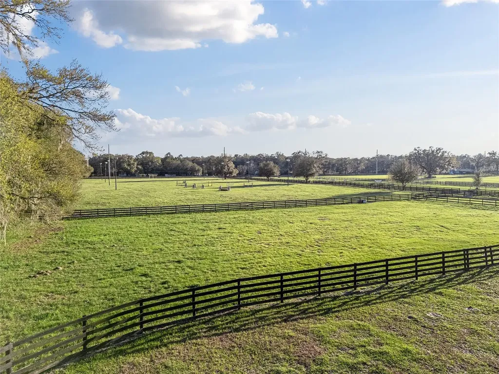 815 SE 145th Street Summerfield FL 34491