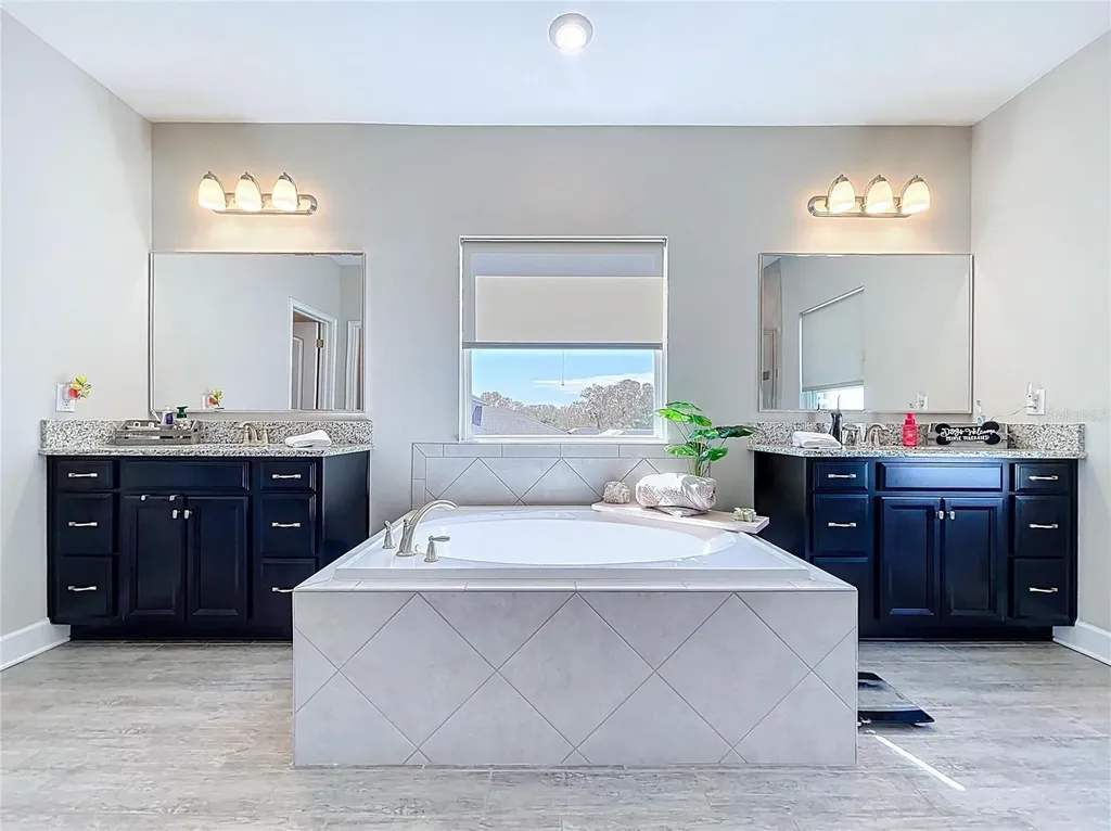 747 Cajeput Loop Tarpon Springs FL 34689