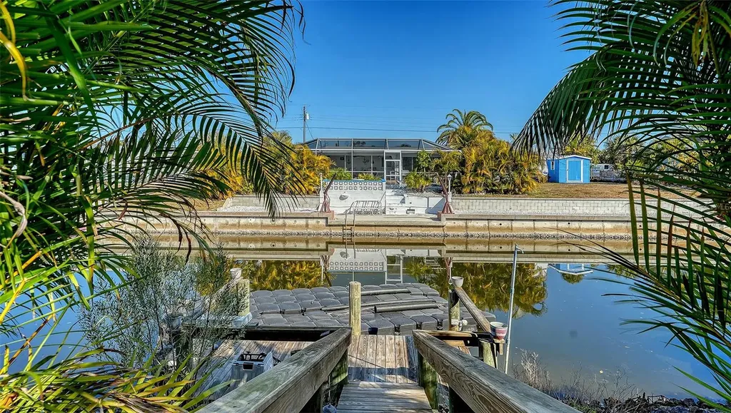 848 E 4th Street Englewood FL 34223