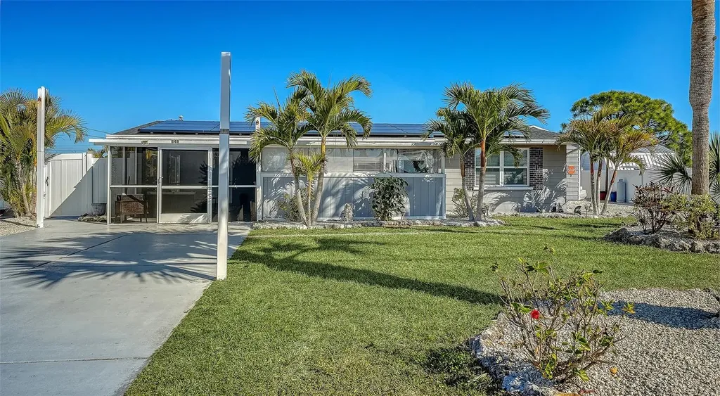 848 E 4th Street Englewood FL 34223