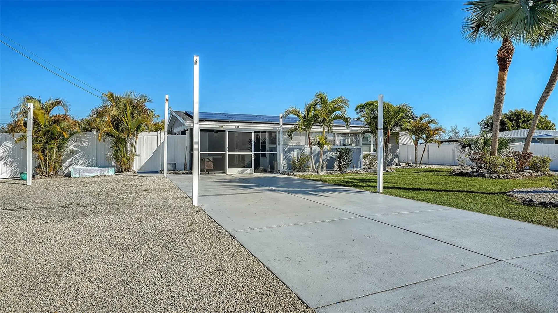 848 E 4th Street Englewood FL 34223