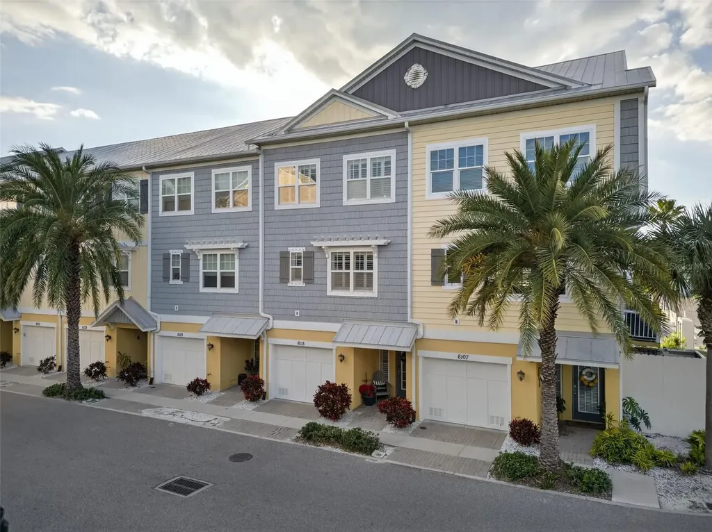 6115 Anchorage Way S St Petersburg FL 33712