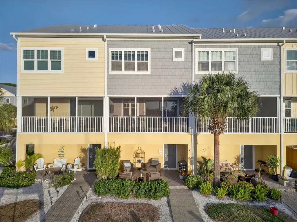 6115 Anchorage Way S St Petersburg FL 33712