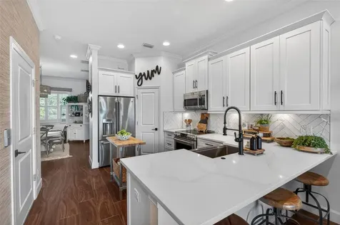 6115 Anchorage Way S St Petersburg FL 33712