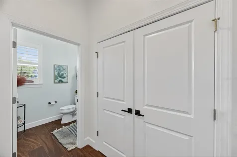 6115 Anchorage Way S St Petersburg FL 33712