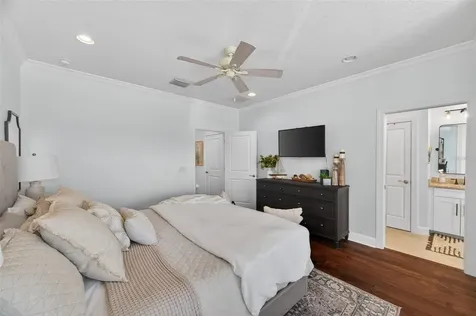 6115 Anchorage Way S St Petersburg FL 33712