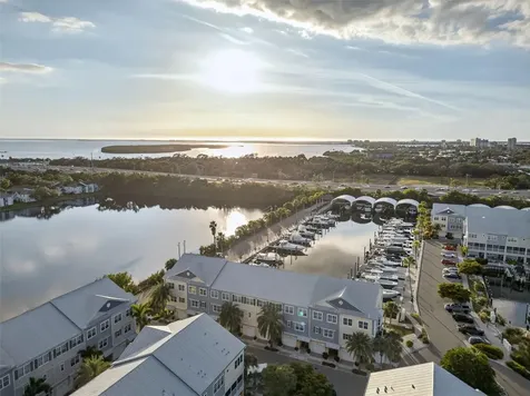 6115 Anchorage Way S St Petersburg FL 33712